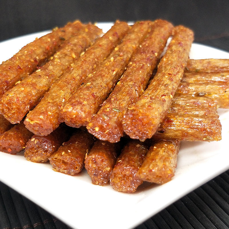 80后经典怀旧零食笑笑香辣棒24g面筋辣片麻辣条包邮