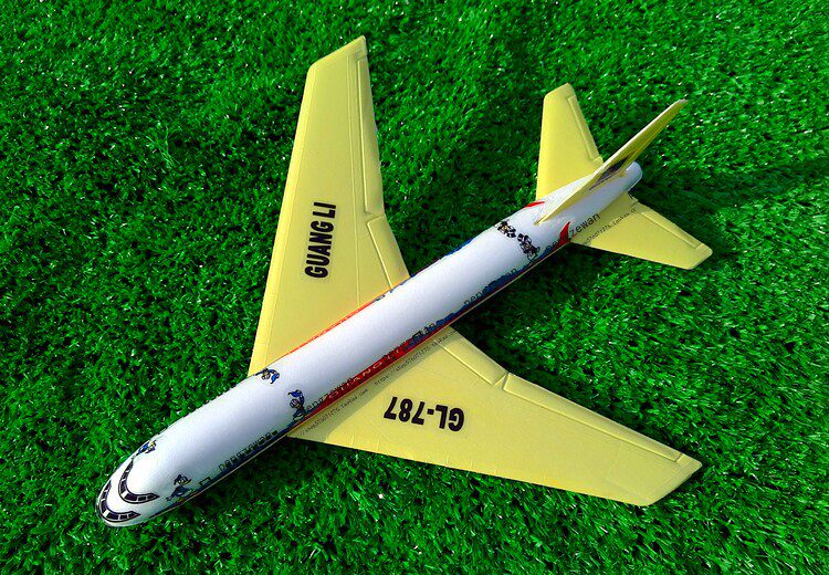 广利黄鹂手掷飞机航模泡沫拼装科技制作中小学飞机模型