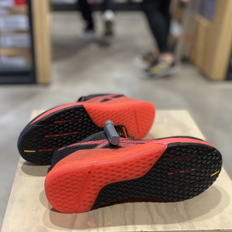 reebok锐步nano 9女子新款室内综合训练运动网面低帮训练鞋fu6832