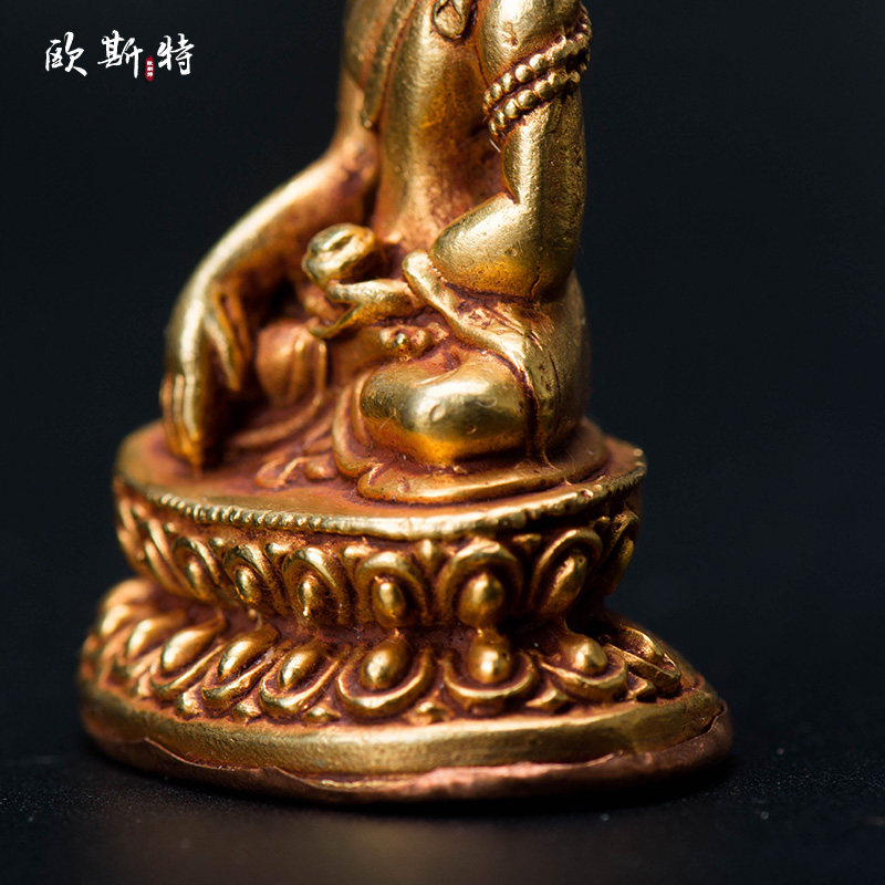 佛像藏传佛教尼泊尔铜全鎏金手工密宗随身佛小释迦牟尼摆件