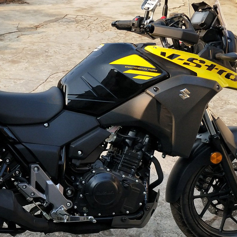 适用铃木dl250改装油箱边贴锁孔防刮保护鱼骨贴纸