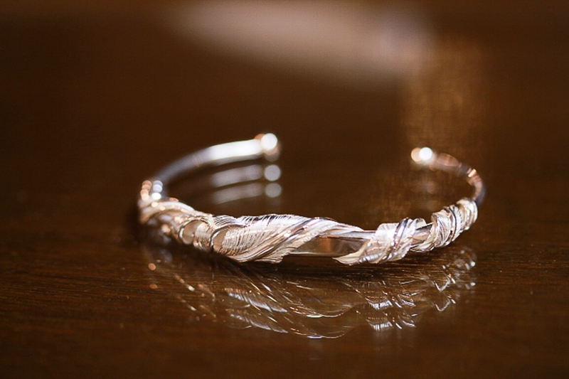 日本正品代理horizonblue银饰螺旋羽毛光泽男女手镯