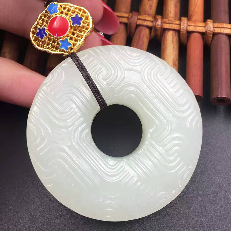 念玉正宗和田挂件天然羊脂毛衣六道轮回平安扣扭转乾坤颈饰