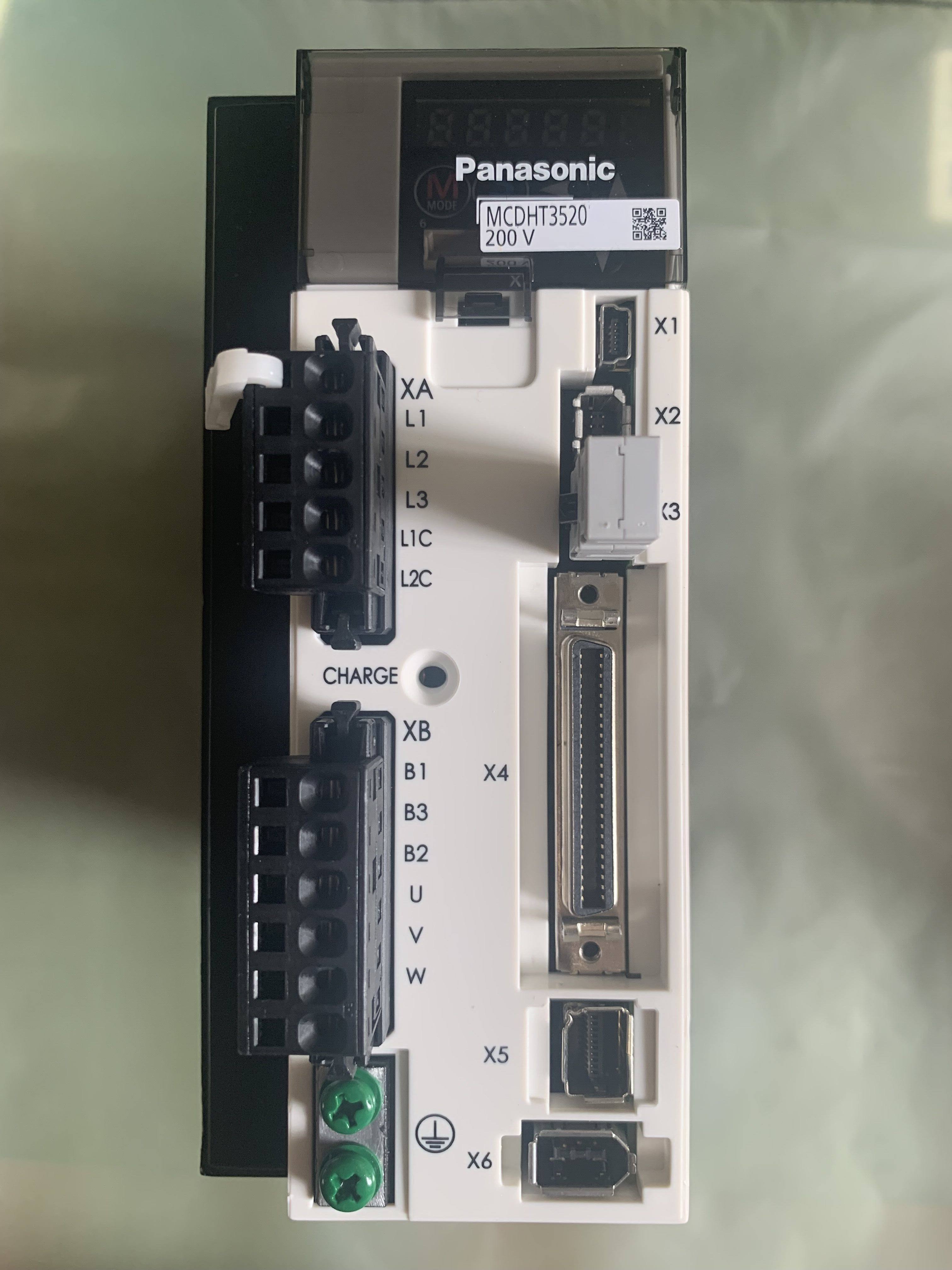 mcdht3520emcdkt3520eca1e02mhmd082g1ug1cg1v原装松下伺服电机