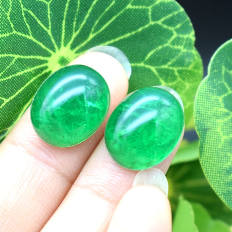 天然祖母绿裸石椭圆形平底素面蛋面绿宝石戒指吊坠其他