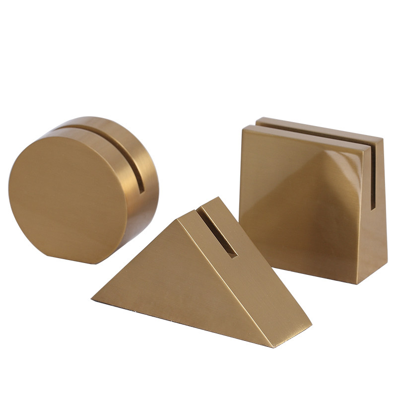 展厅橱窗古铜金属几何三角形圆形四方形铭牌架名片夹展牌桌面摆件