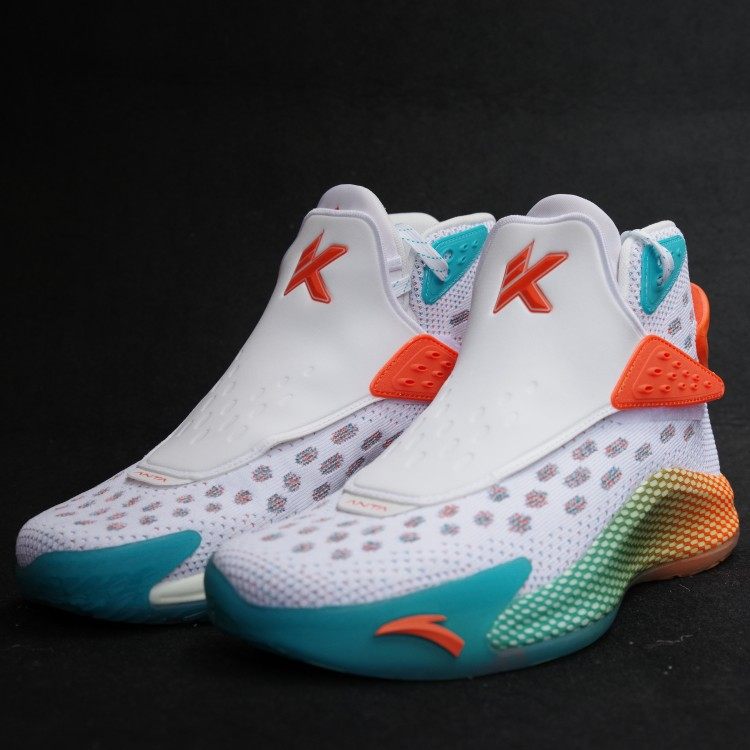 安踏新款男鞋克莱主义签名汤普森五代kt5战靴篮球鞋