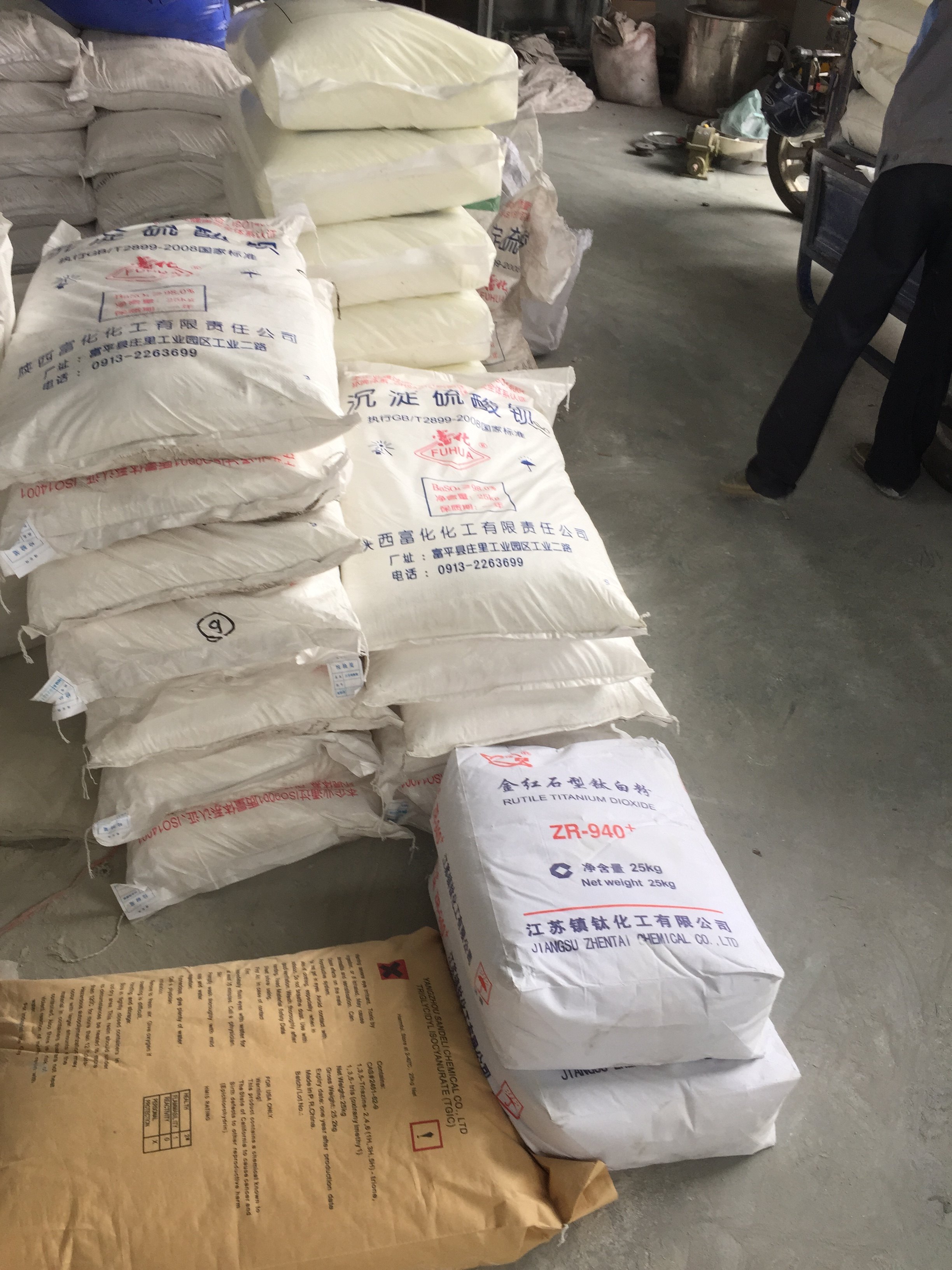 粉末涂料闪银金属户外塑粉特种涂料