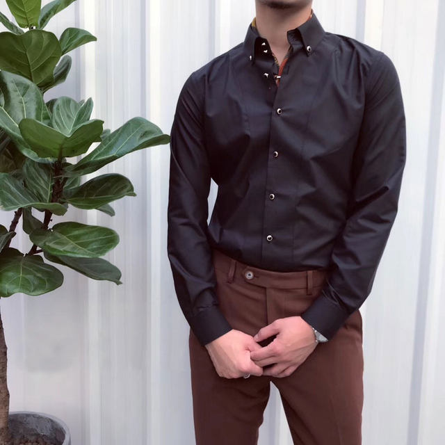 Spring French buckle white long sleeve sleeve shirt wedding business is equipped with hot shirts Spring French buckle white long sleeve sleeve shirt wedding business is equipped with hot shirts