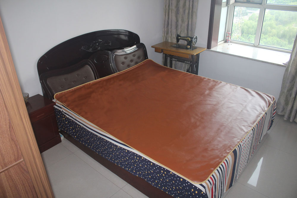 皮革2米油布家用炕床上用隔尿老人防水可洗隔尿床垫