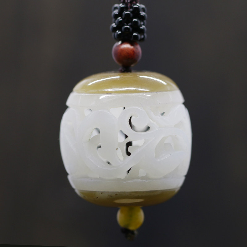 天然和田玉原石雕刻 镂空玉灯笼圆球香囊吊坠项链挂件内送沉香料