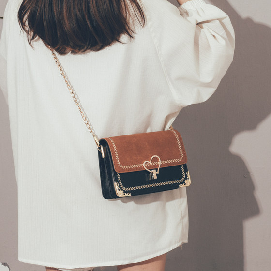 Bag Women's New Fashion In 2020: Super Fire Chain Small Square Bag Is Popular This Year Bag Women's New Fashion In 2020: Super Fire Chain Small Square Bag Is Popular This Year