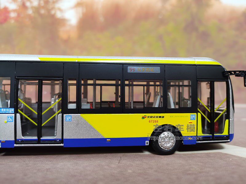 青年99路铰接公交车模型164北京公交青年客车99路jnp6181gvc