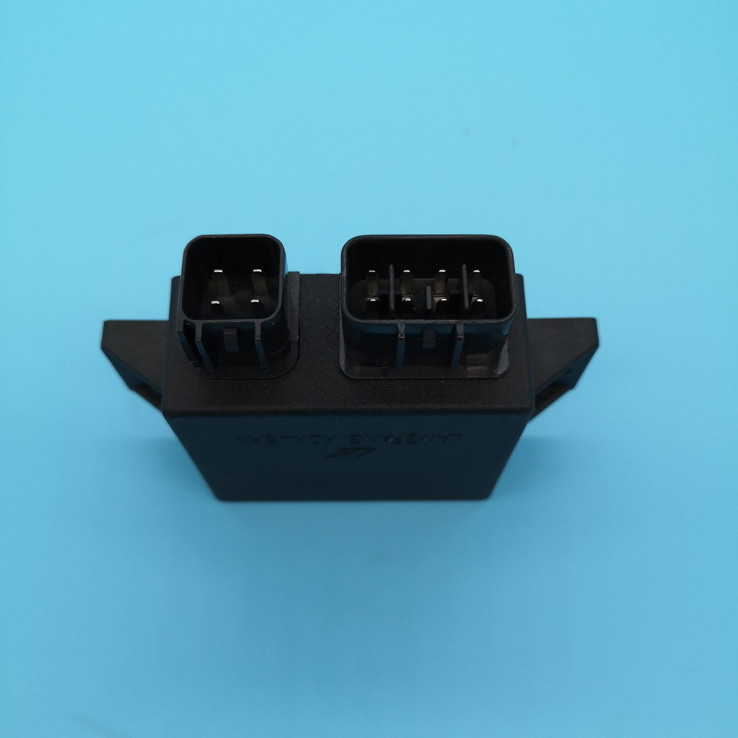 适用豪爵新海海王星ua125t-a踏板摩托车电子点火器插头点火器