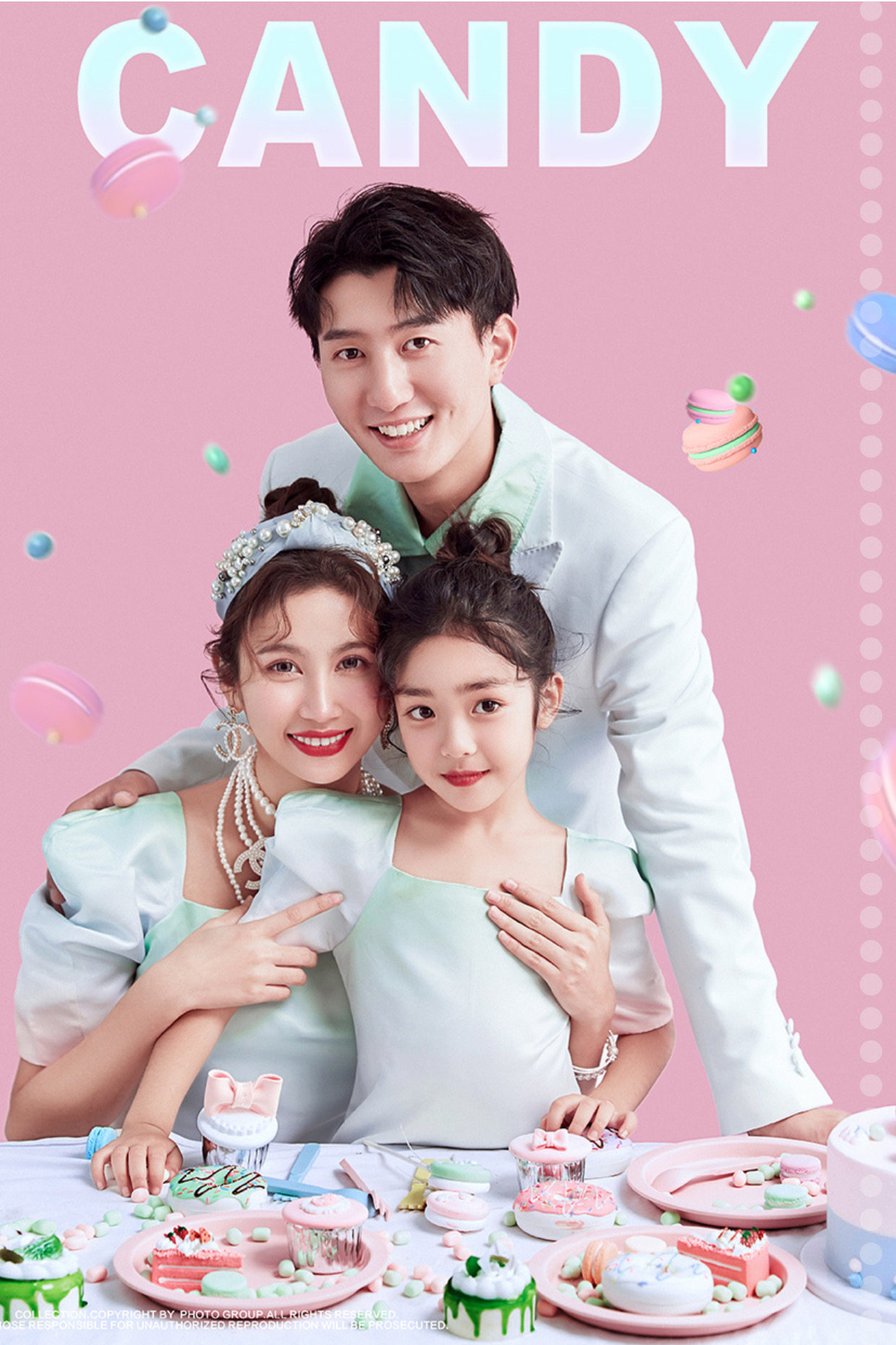 2021年展会新款时尚潮流潮爸辣妈亲子装影楼拍照服装摄影亲子装