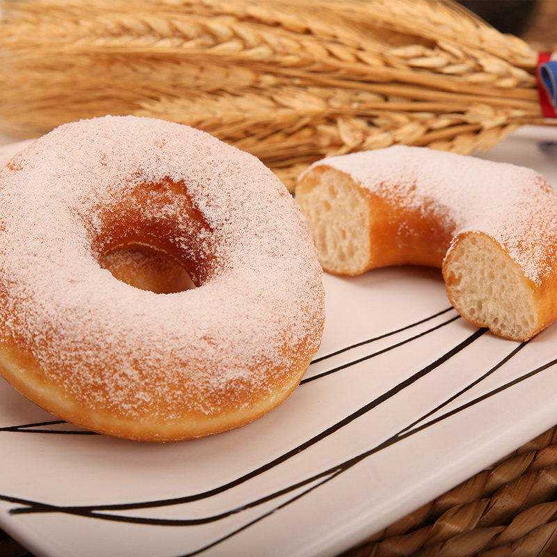 奥昆大佬迷你草莓蓝莓甜甜圈蛋糕面包西式糕点