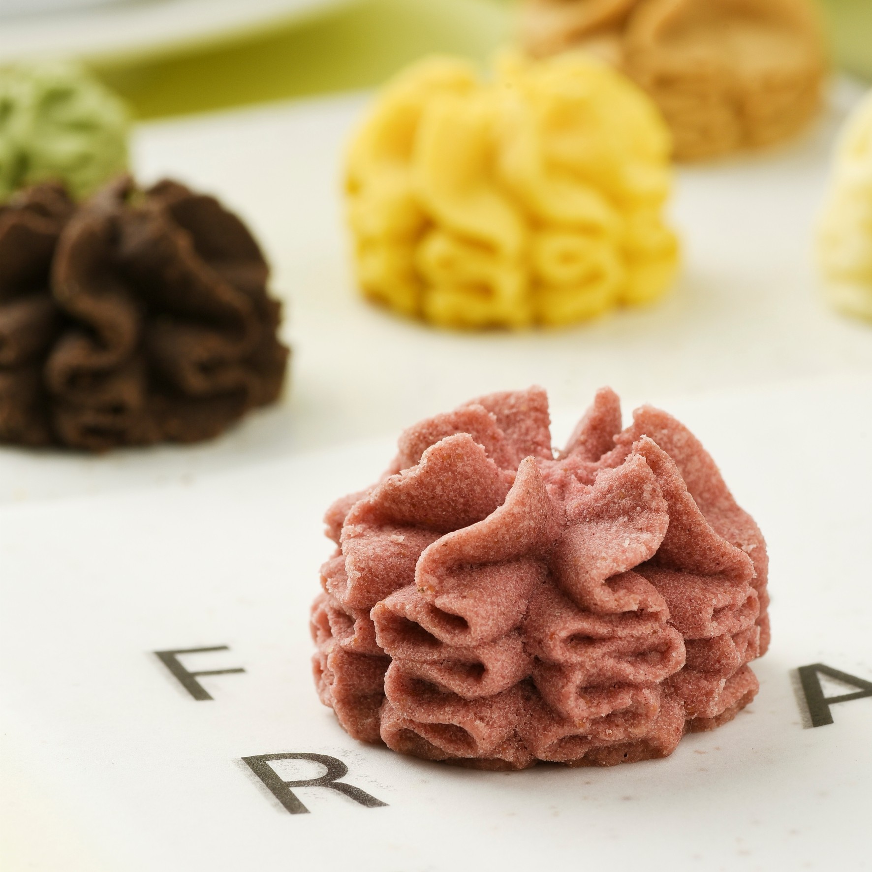 喵叔的实验室 云顶小花曲奇礼盒黄油手工饼干网红零食送女友礼物