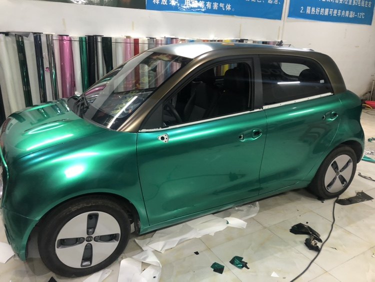 汽车车改色膜七彩镭射蒂夫车衣南宁欢迎咨询改色膜