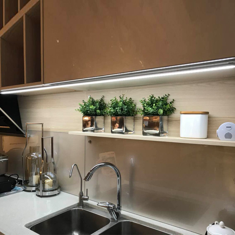 橱柜led柜底吊柜厨房鞋柜玄关关灯衣柜触摸橱柜灯