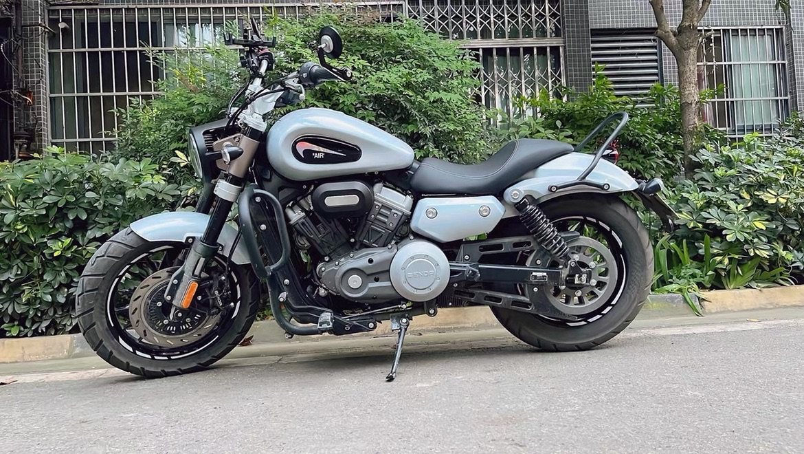 靠背适用于奔达金吉拉bd300改装矮款摩托车坐垫