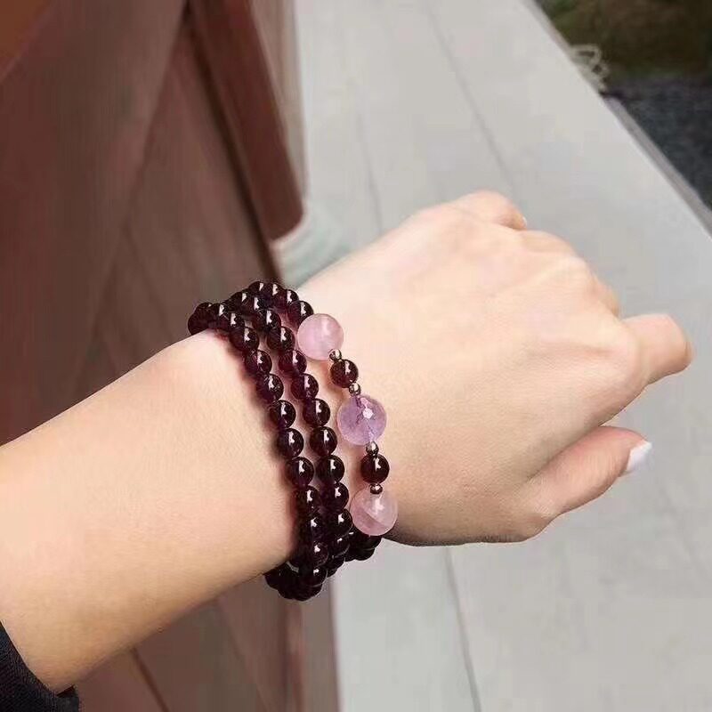 紫牙乌石石榴石三圈手链圆珠手串手链