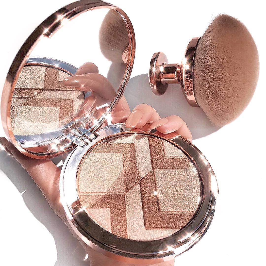 英代iconiclondon新品高光粉饼luminouspowder化妆pro高光