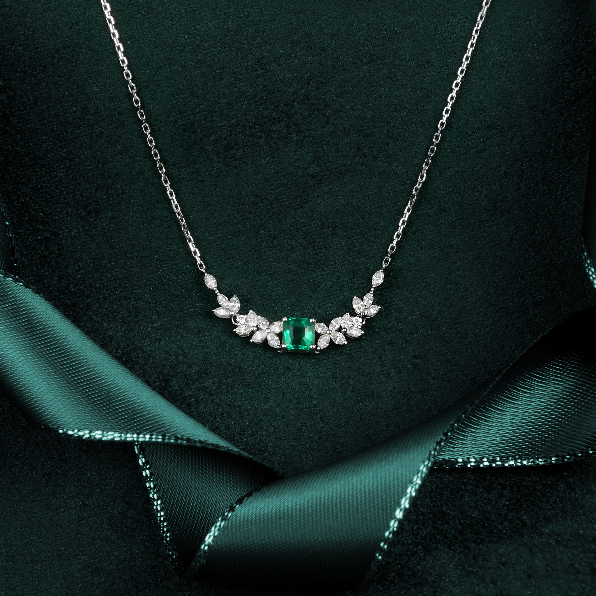 dechuang18k祖母绿项链欧美清新法式复古古优雅时尚颈饰