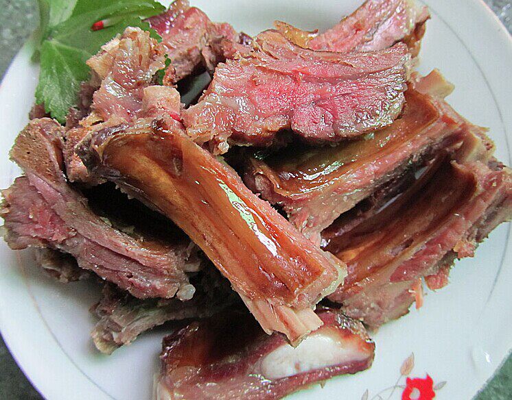 烟熏排骨湖南特产熏猪香肠腊肠腊肉腊味食品腌肉