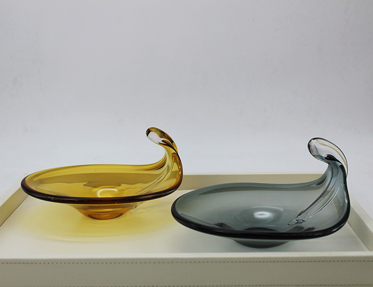 烟灰色琥珀色手工制窑玻璃果盘糖果碟家居用品样板间售楼处饰品