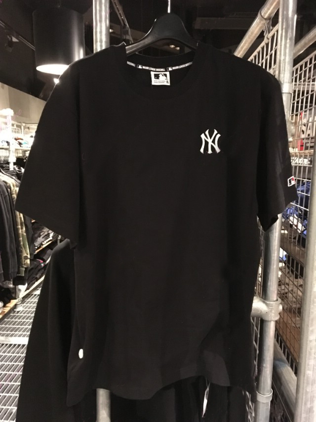 小艺潮店 MLB YANKEES 春夏男 字母印花洋基队休闲短袖T恤 20100