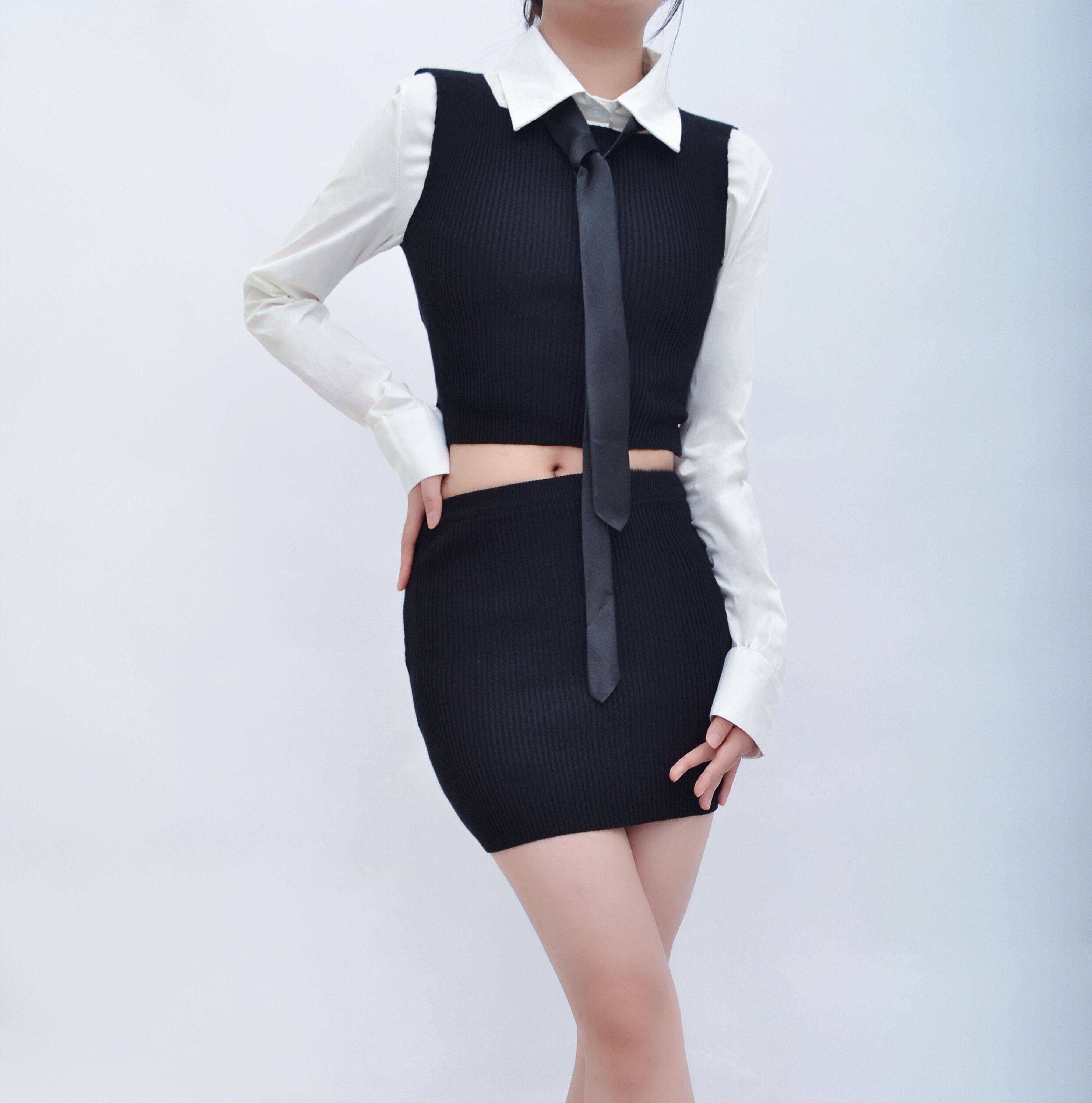 件套百万罗百万套装毛衣学院辣妹短裙衬衫黑色时尚套装