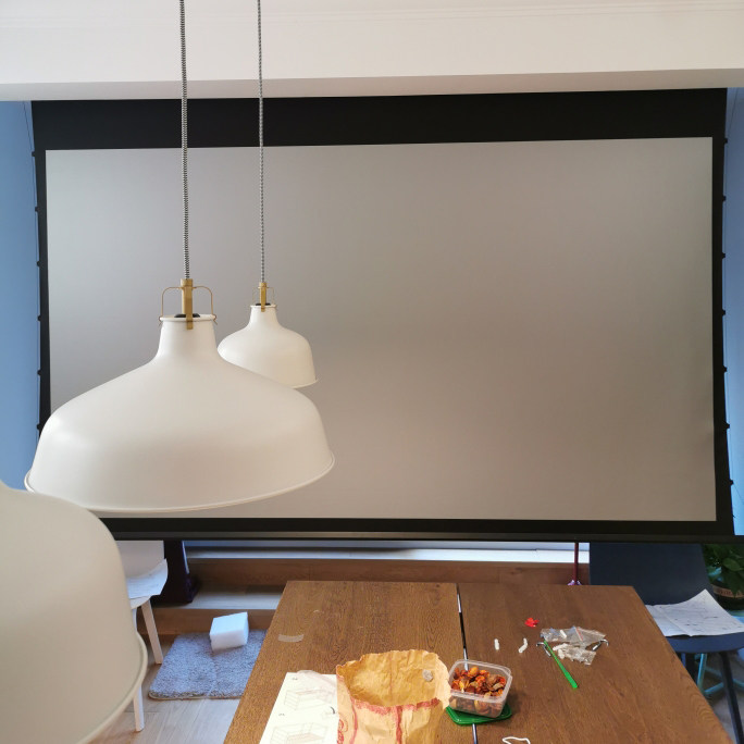 伸缩天花隐藏投影激光家用133寸幕布抗光拉线幕布