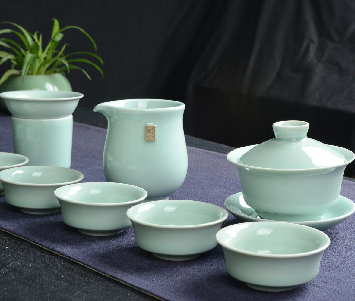 龙泉青瓷茶具套装整套茶具功夫茶杯盖碗青瓷开片冰裂陶瓷