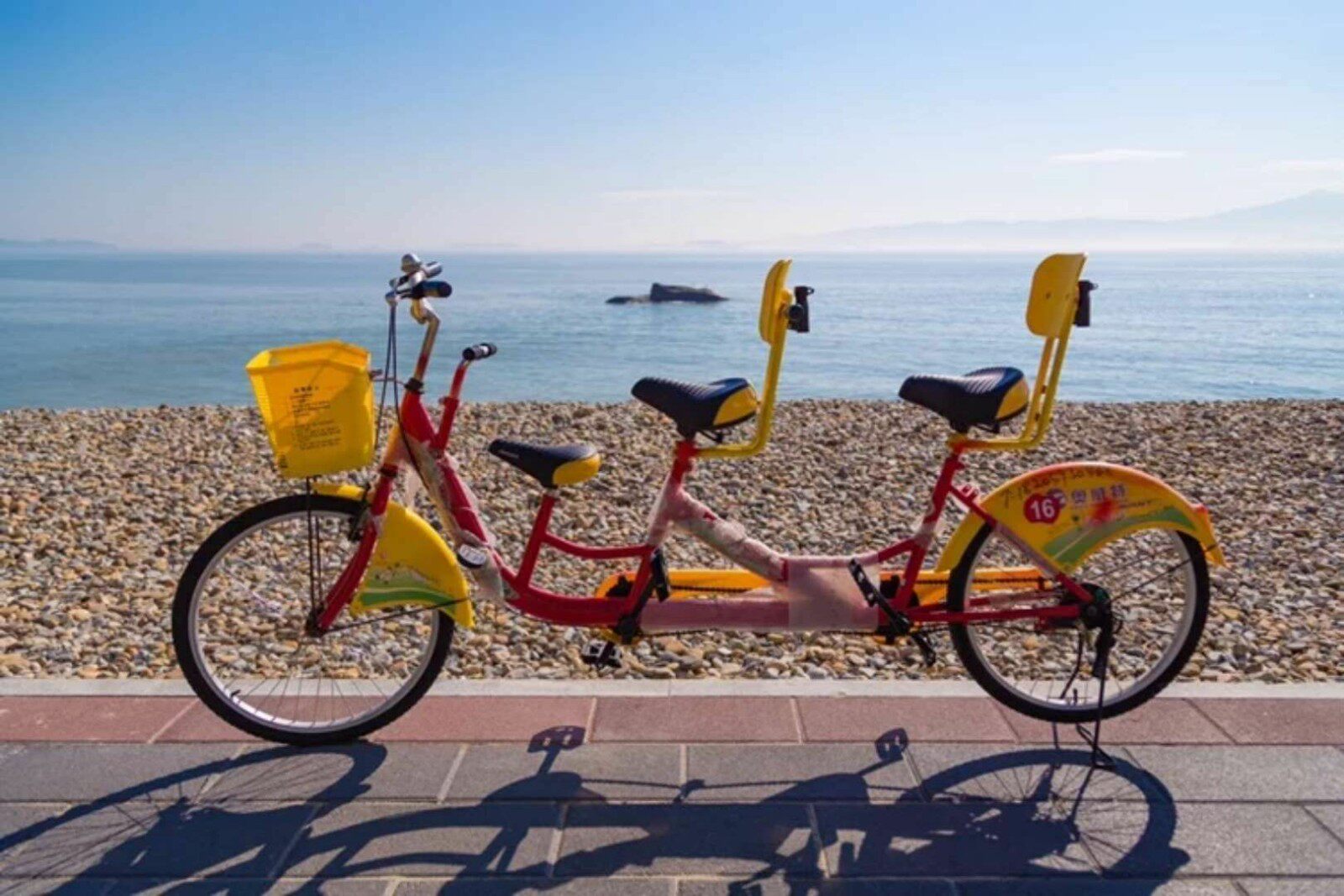 [淘宝网] 厦门环岛路曾厝垵双人亲子自行车共享出租包天