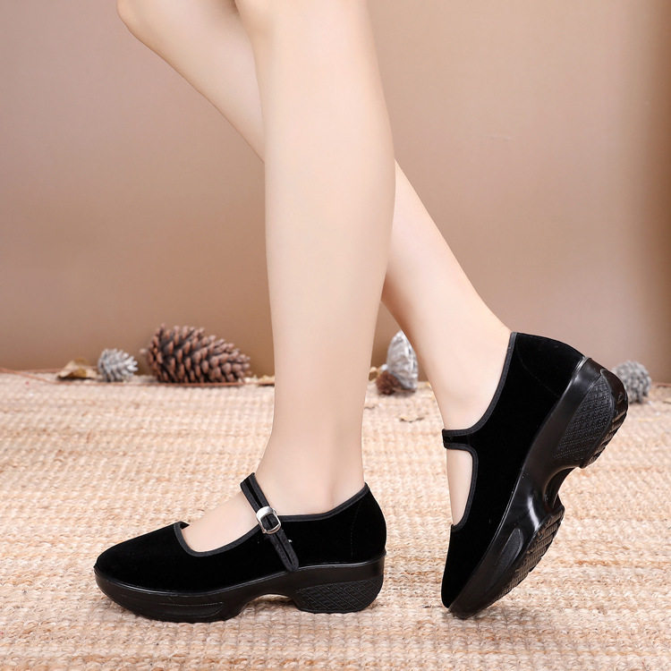 爵士健身跳舞鞋舞蹈鞋女软底增高鞋现代广场舞鞋工  80后老北京布鞋店