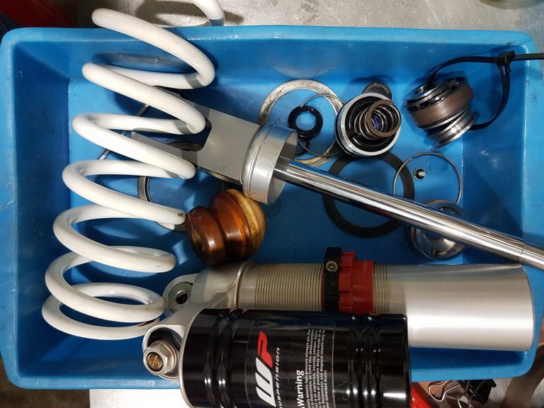 ktm全系 胡斯瓦纳全系 wp后减震器 后避震 漏油维修 保养换油充氮