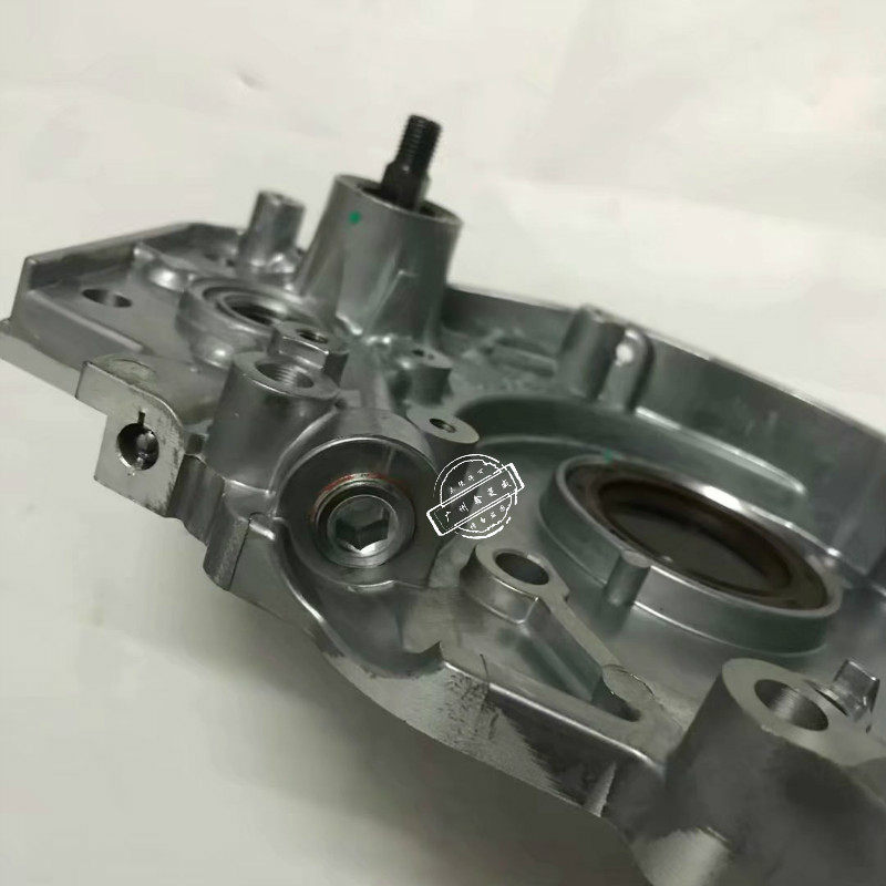 适用于三菱帕杰罗v31猎豹4g64黑金刚cs6发动机机油机油泵