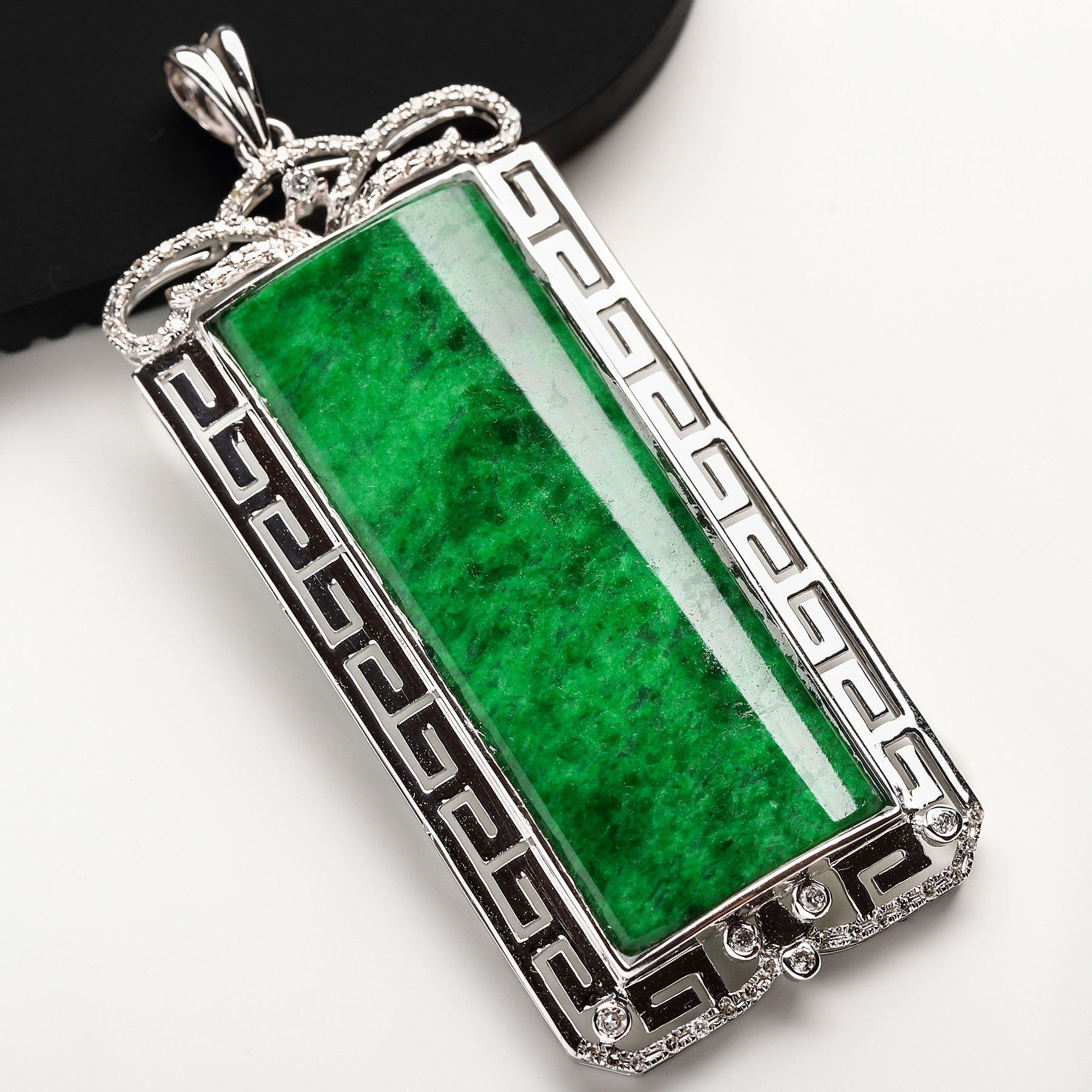 缅甸玉挂坠老坑冰糯种项坠天然虎皮绿满翡翠颈饰