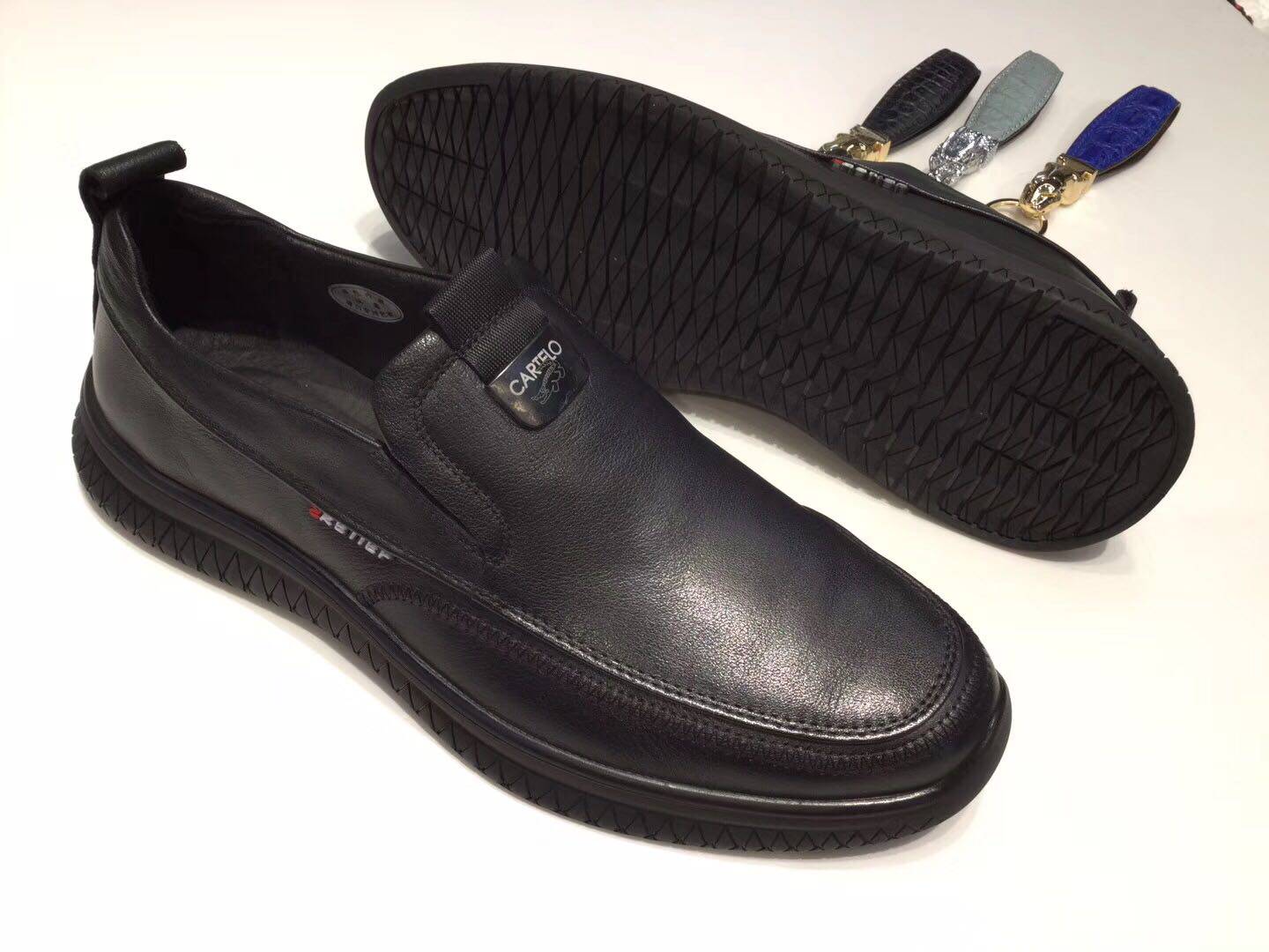 欧洲站男鞋新款商务休闲系带男士休闲鞋平底头牛单鞋