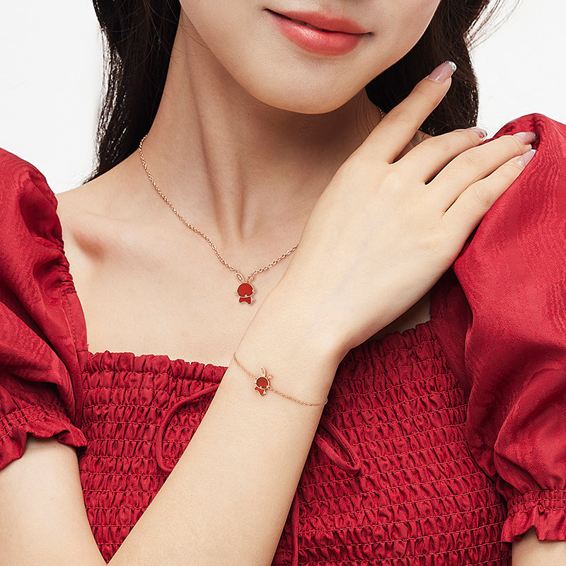 卡蒂罗19k金吉祥萌兔手链,送给老婆女朋友本命年礼物