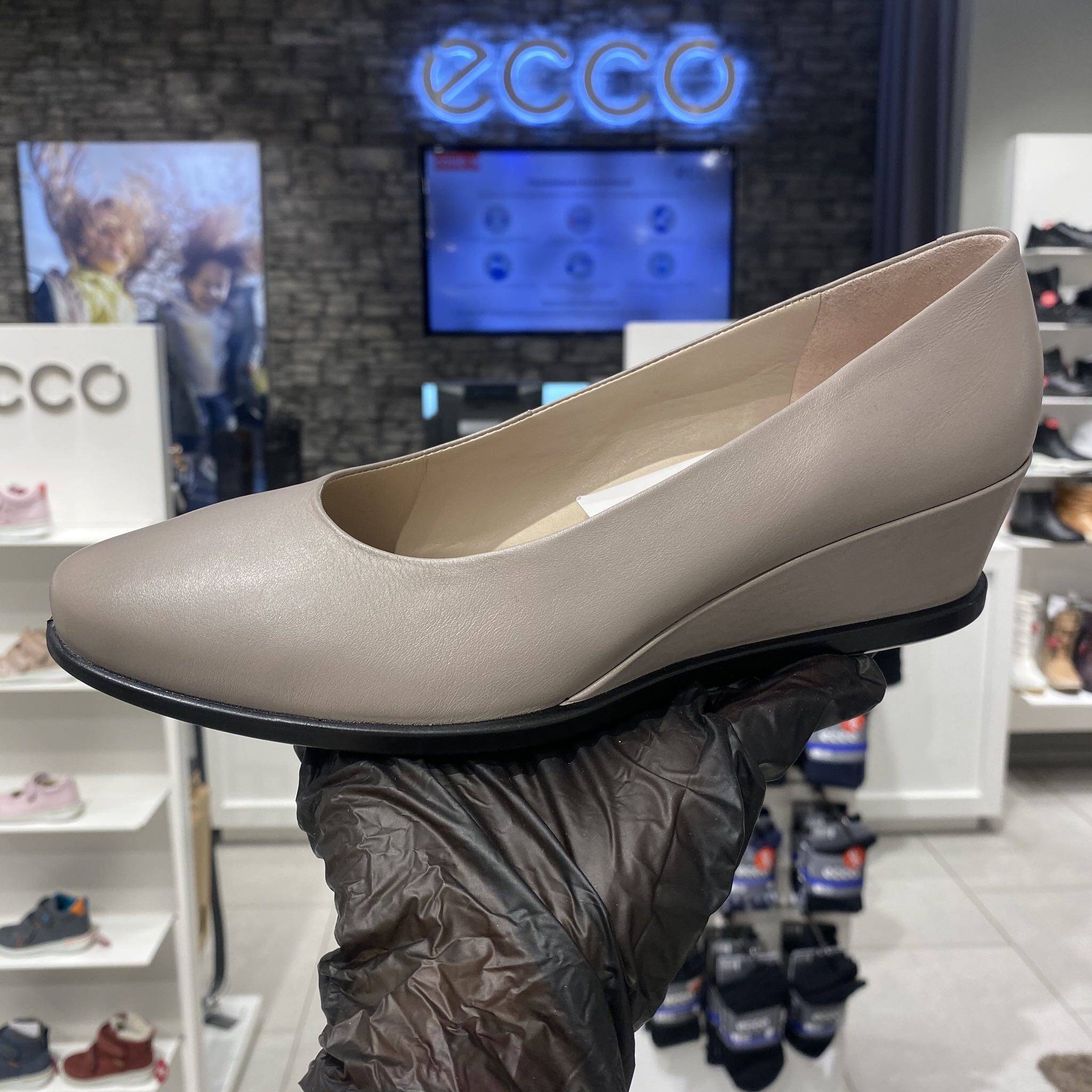 ecco爱步女士时尚尚坡尖头仙单新款正装高跟鞋单鞋