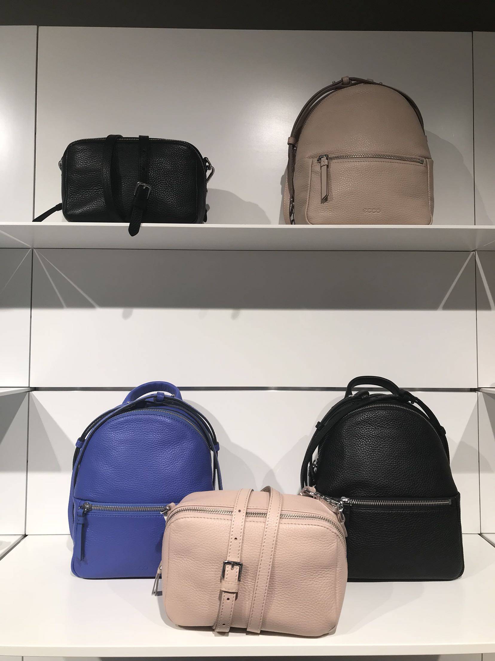 ecco爱步新款时尚潮流斜挎单肩包女甜美小方包简约女包9105169