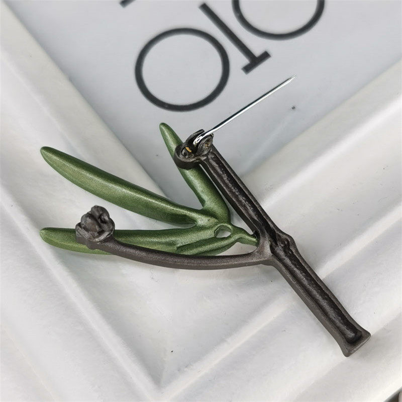 竹子胸针合金烤漆绿叶光辉饰界欧美植物女人气胸针