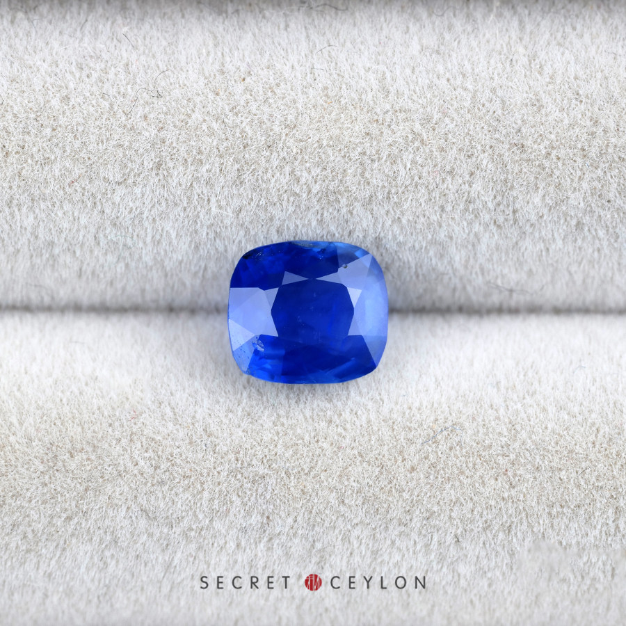 缅甸天然无烧vividblue矢车蓝宝石抹谷产地aigs珠宝奇石