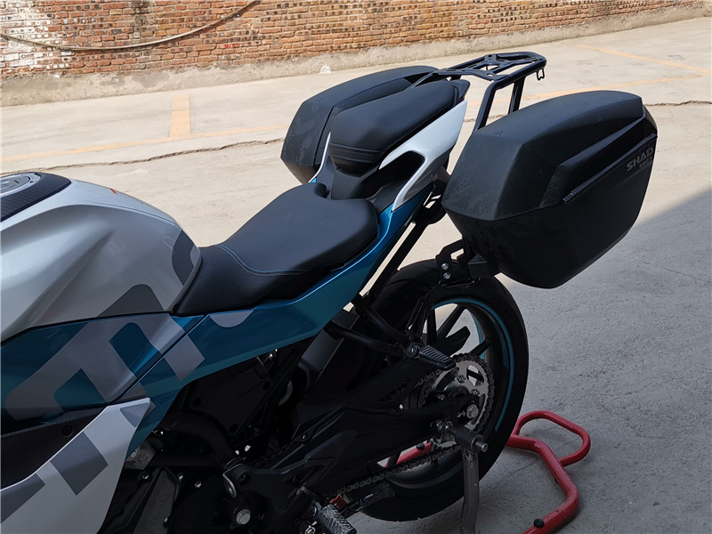 支架夏德边箱适用于春风250sr尾箱架三箱摩托车尾箱