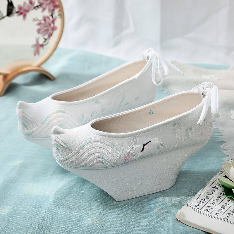 原创清朝花盆盆底宫廷鞋女古装格格戏曲甄嬛布鞋