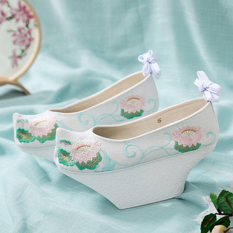 原创清朝花盆盆底宫廷鞋女古装格格戏曲甄嬛布鞋