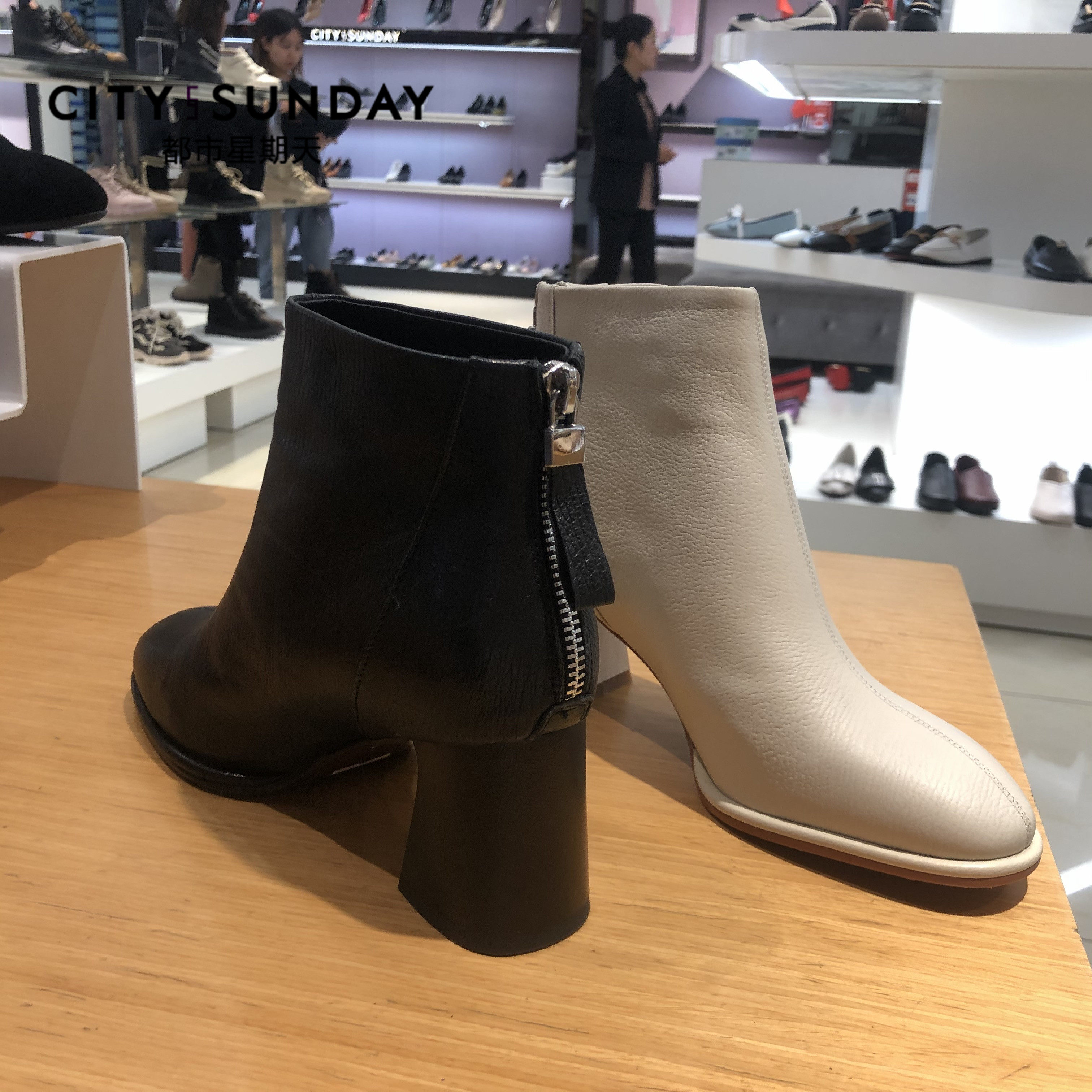 新款都市星期天冬季牛皮绒里绒垫女靴c25f3548时装靴