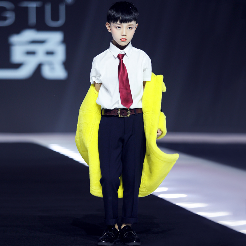 儿童喜绒兔男童西装2020新款西服外套走秀演出服儿童礼服