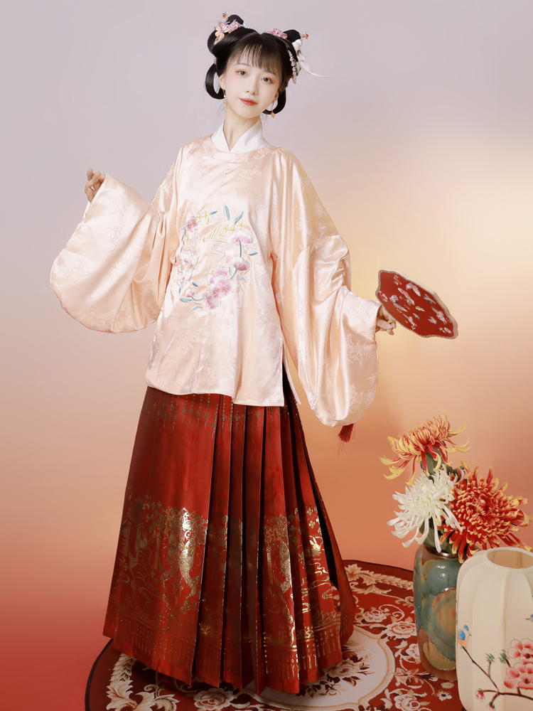 汉坊华思玉棠明制汉服女金马面裙圆领补服刺绣民族服装